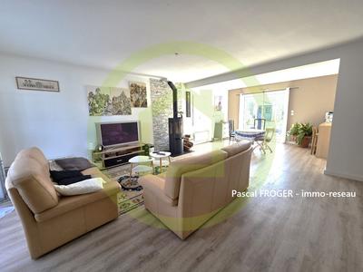 Maison - 137 m² - 7 pièces