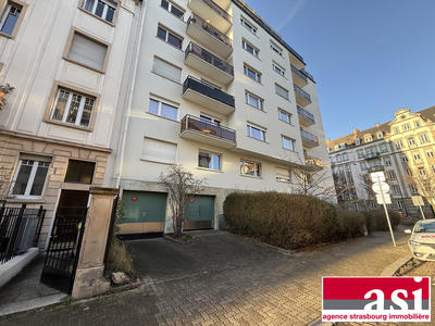 Parking / Garage - 12 m²