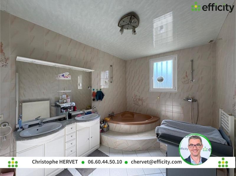 Pavillon - 130 m² - 5 pièces