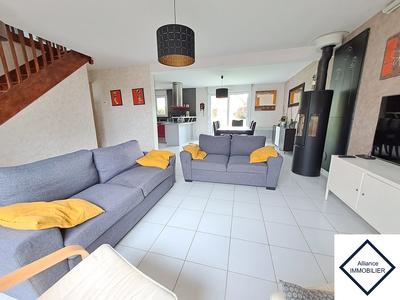 Maison - 103 m² - 7 pièces