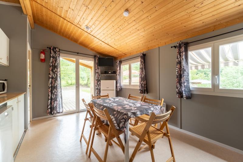 Propriété - 360 m² - 13 pièces