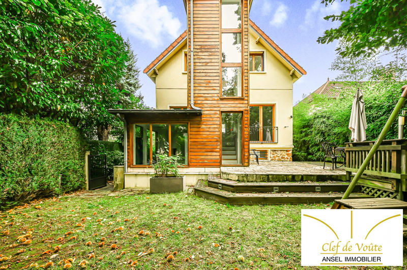 Maison - 152 m² - 6 pièces