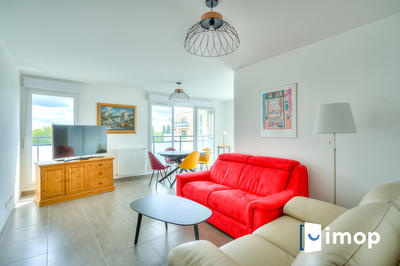 Appartement - 77 m² - 4 pièces