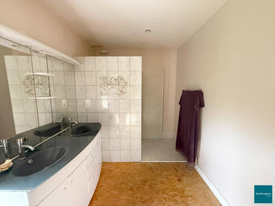 Maison - 94 m² - 3 pièces