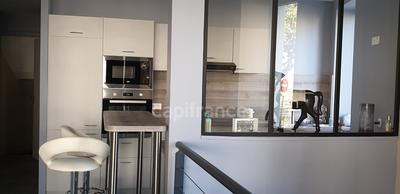 Maison - 204 m² - 6 pièces