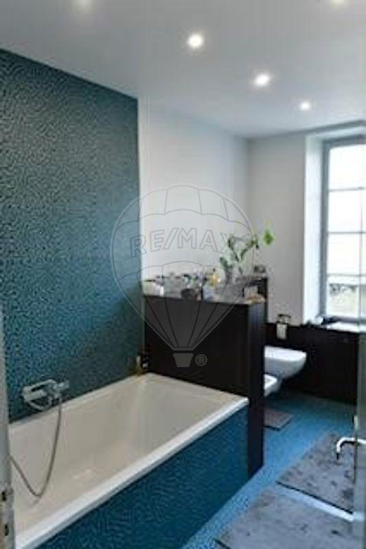 Demeure - 241 m² - 7 pièces