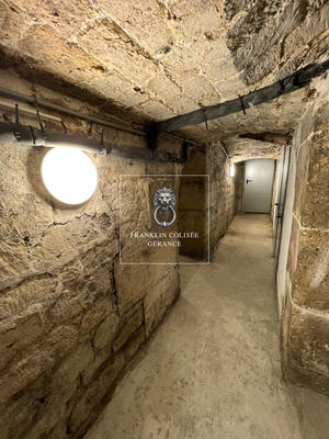 Parking / Garage - 10 m²