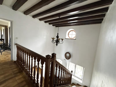Maison - 244 m² - 8 pièces