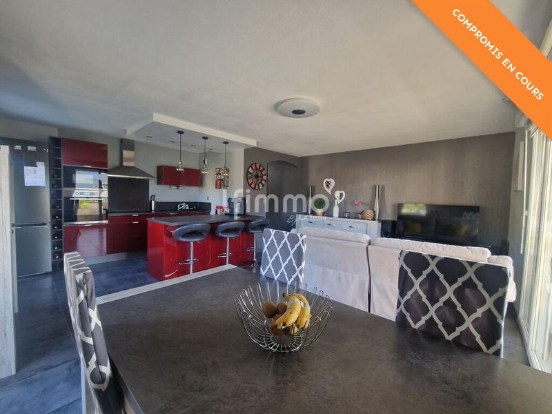 Appartement - 85 m² - 4 pièces