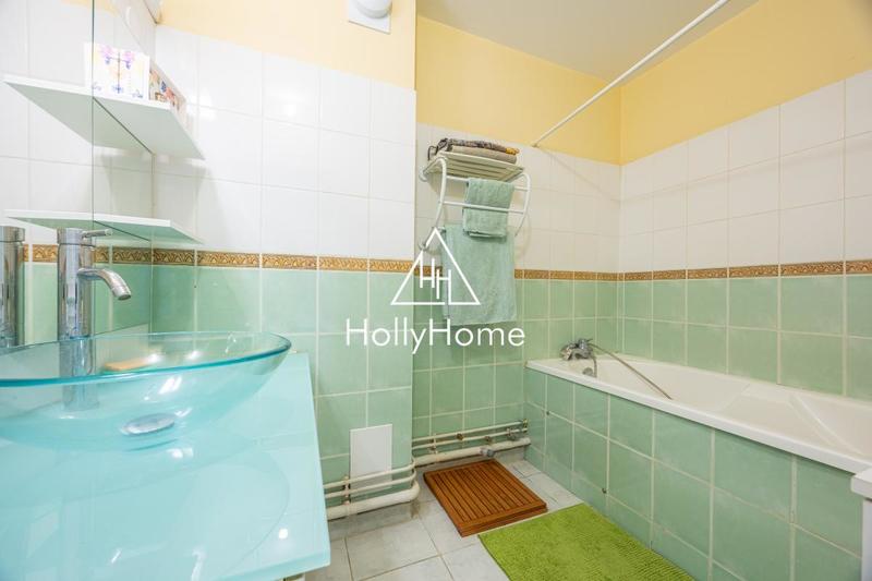 Appartement ancien - 63 m² - 3 pièces