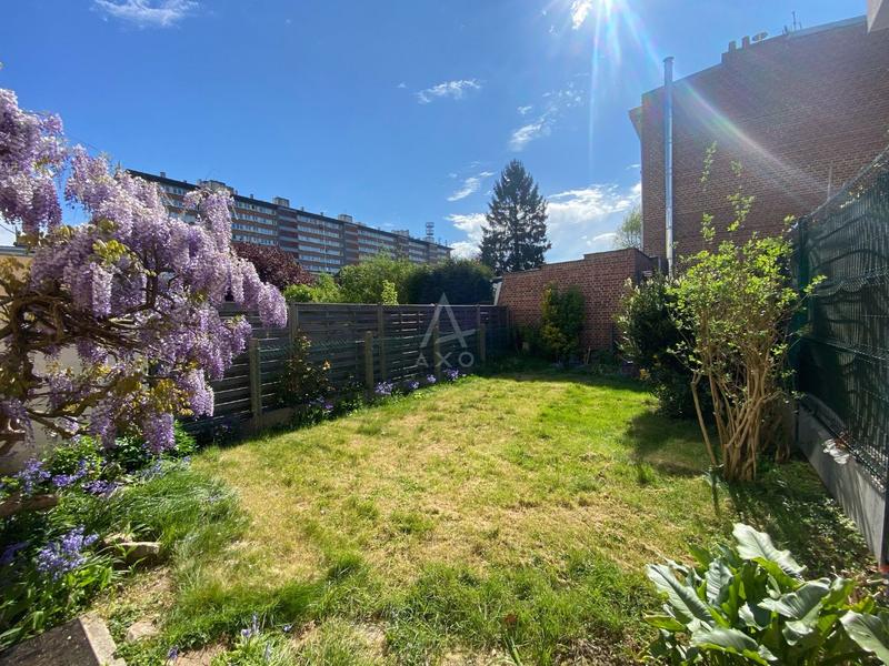 Maison - 91 m² - 5 pièces