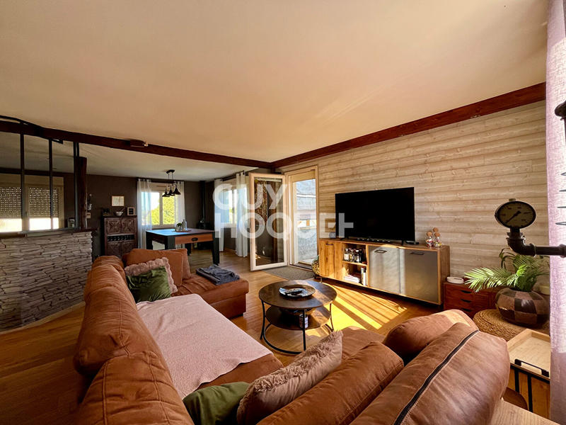 Appartement - 165 m² - 6 pièces