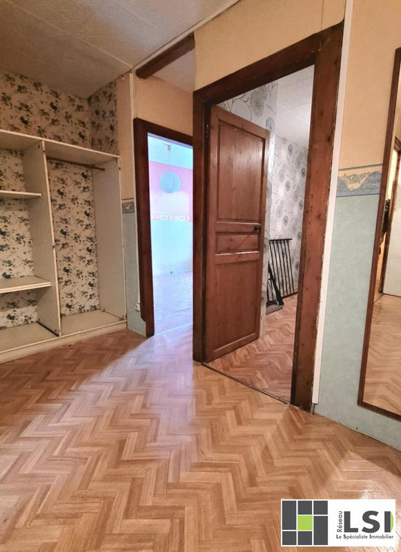 Maison - 95 m² - 6 pièces