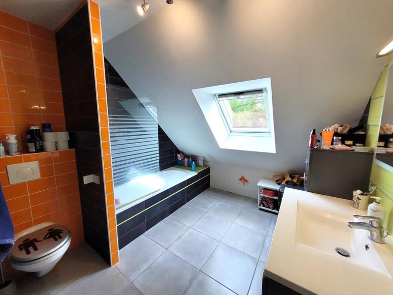 Maison - 148 m² - 7 pièces