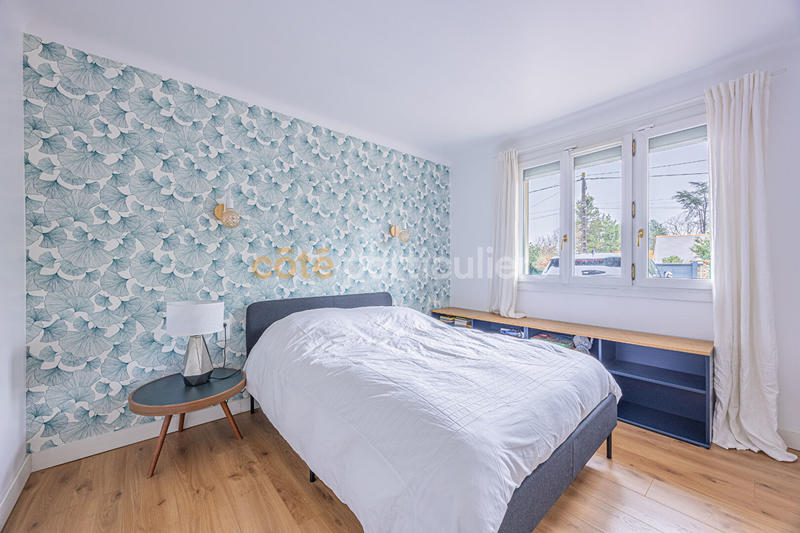 Maison - 180 m² - 8 pièces