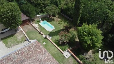 Maison - 237 m² - 7 pièces