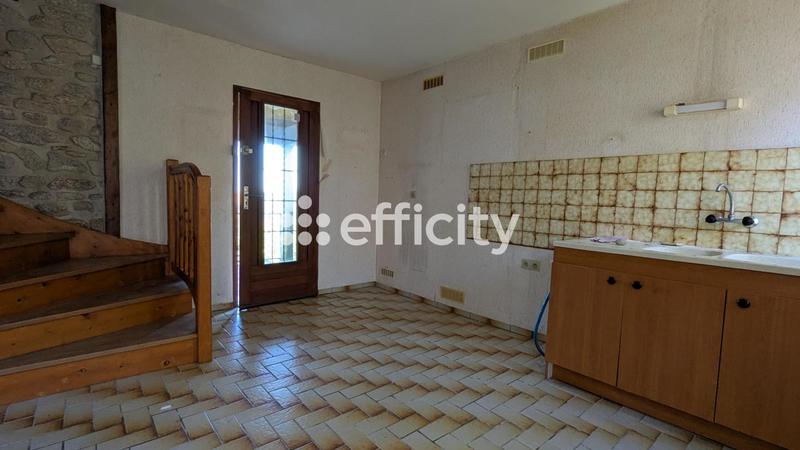 Maison - 96 m² - 5 pièces