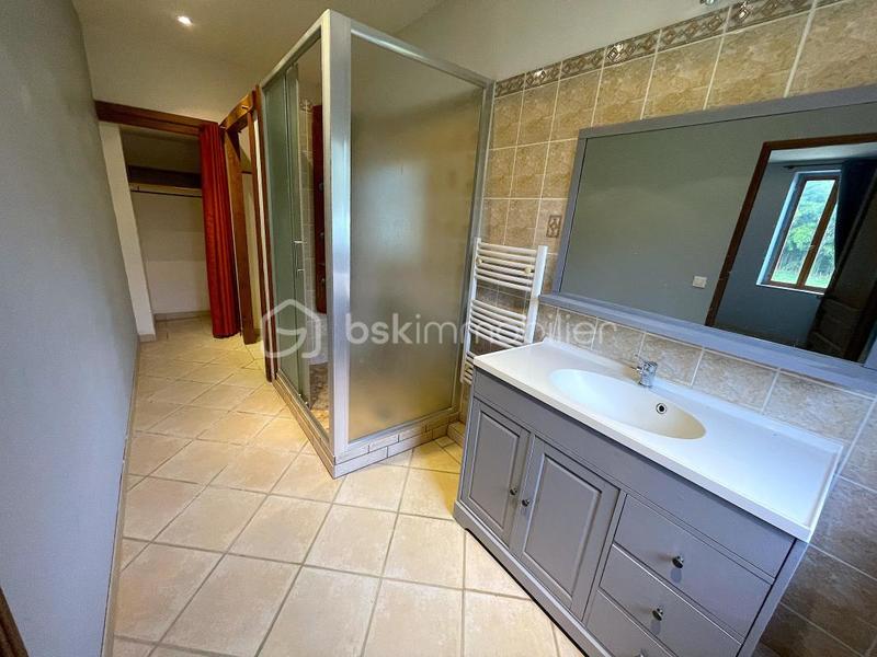 Corps de ferme - 334 m² - 6 pièces