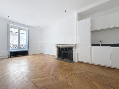 Appartement - 99 m² - 4 pièces
