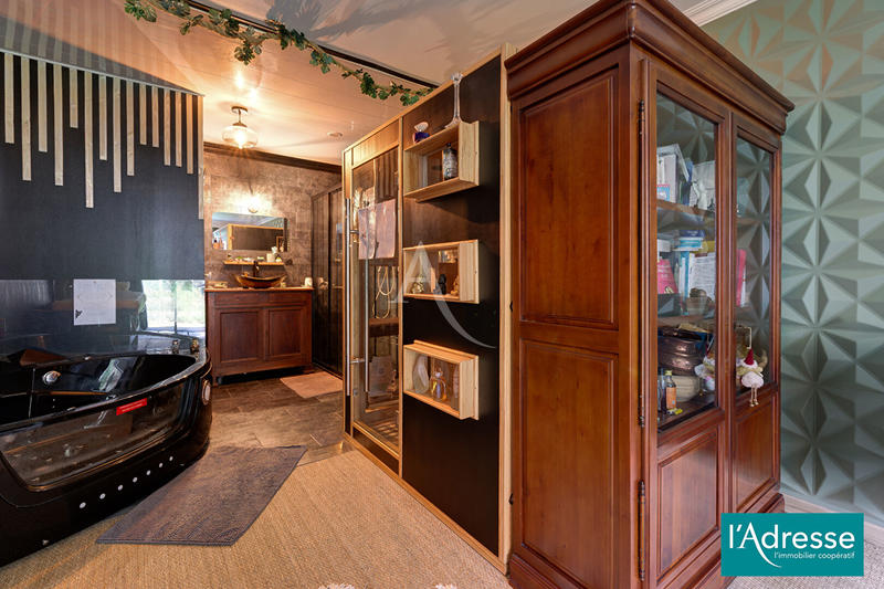 Maison - 186 m² - 7 pièces