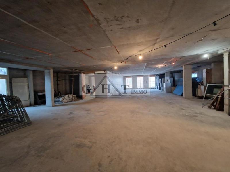 Entrepôt - 1 780 m²