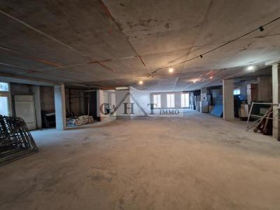 Entrepôt - 1 780 m²