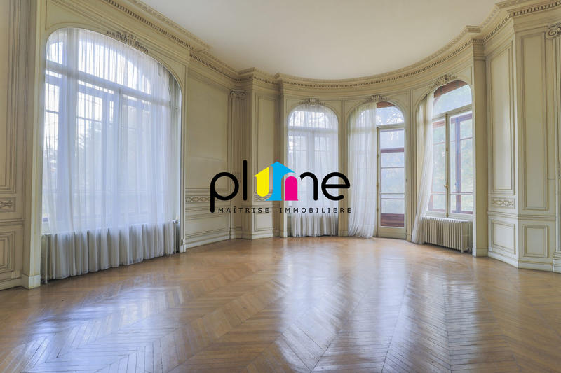 Appartement - 120 m² - 4 pièces
