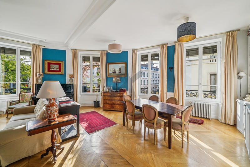 Appartement - 155 m² - 5 pièces