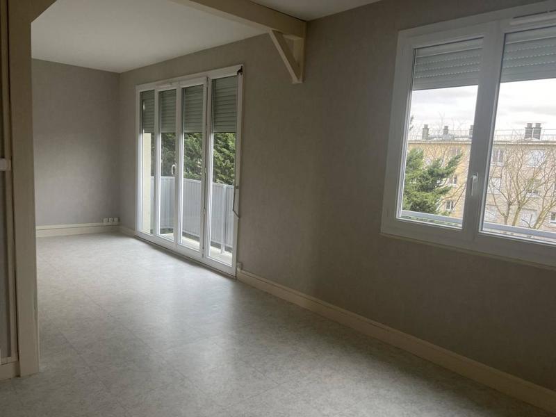 Appartement - 77 m² - 5 pièces