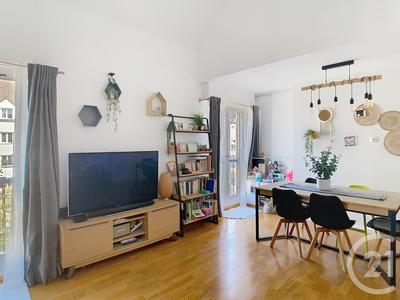 Duplex - 90 m² - 4 pièces