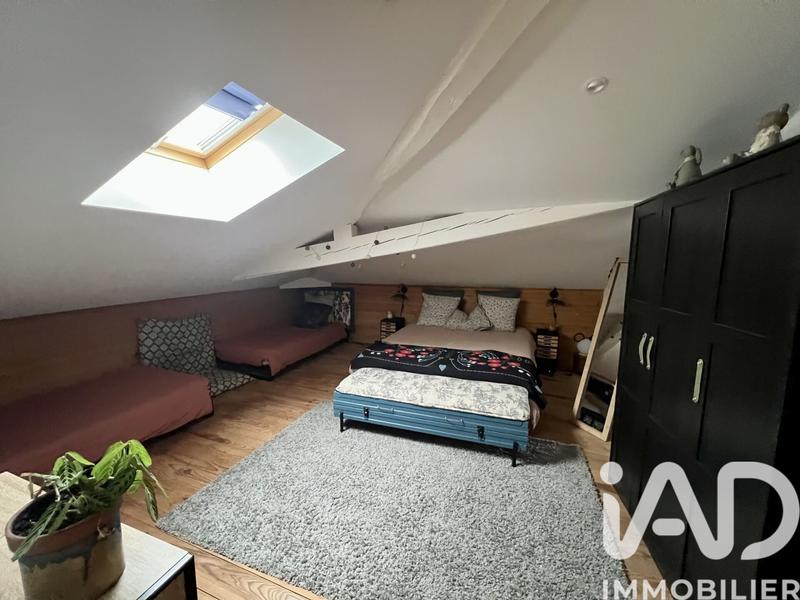 Maison - 167 m² - 9 pièces