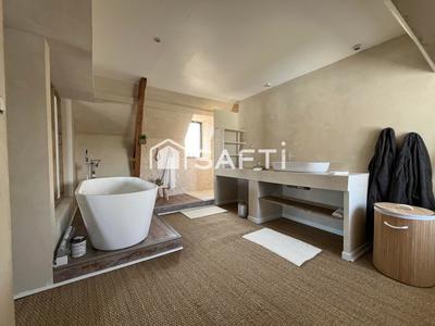 Villa - 302 m² - 6 pièces