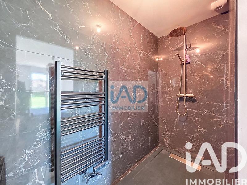 Maison - 95 m² - 6 pièces