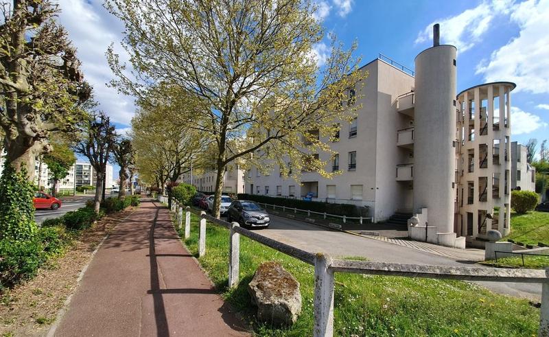 Bureau - 14 m² - 1 pièce