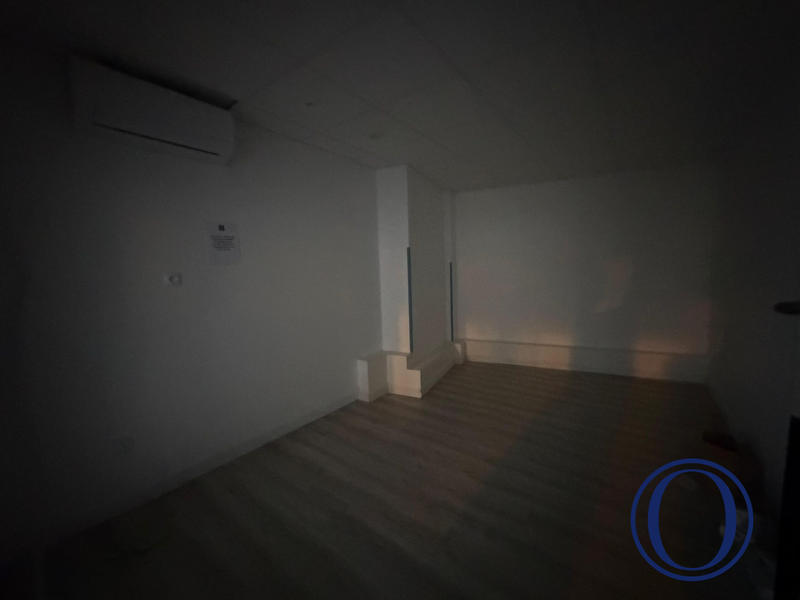 Local commercial - 142 m²