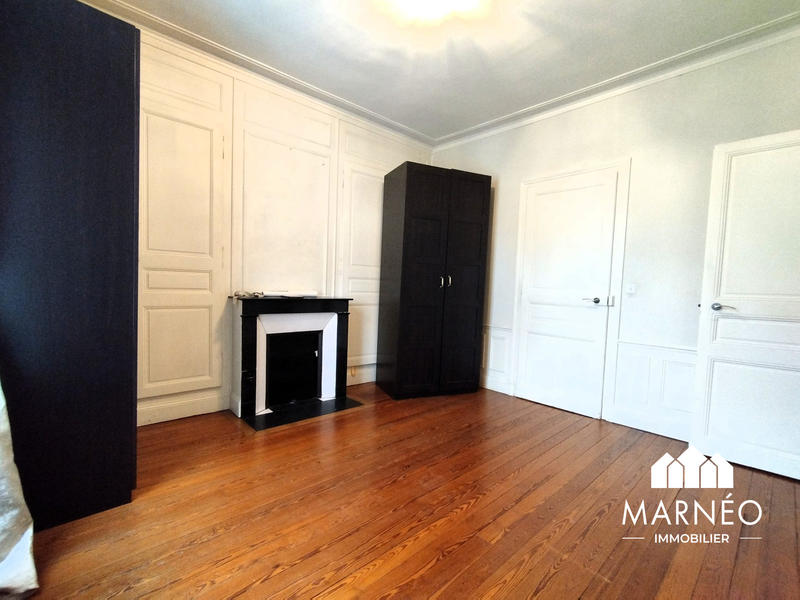 Maison - 235 m² - 9 pièces