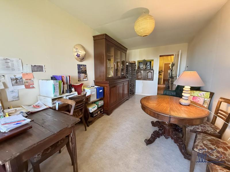 Maison ancienne - 225 m² - 8 pièces