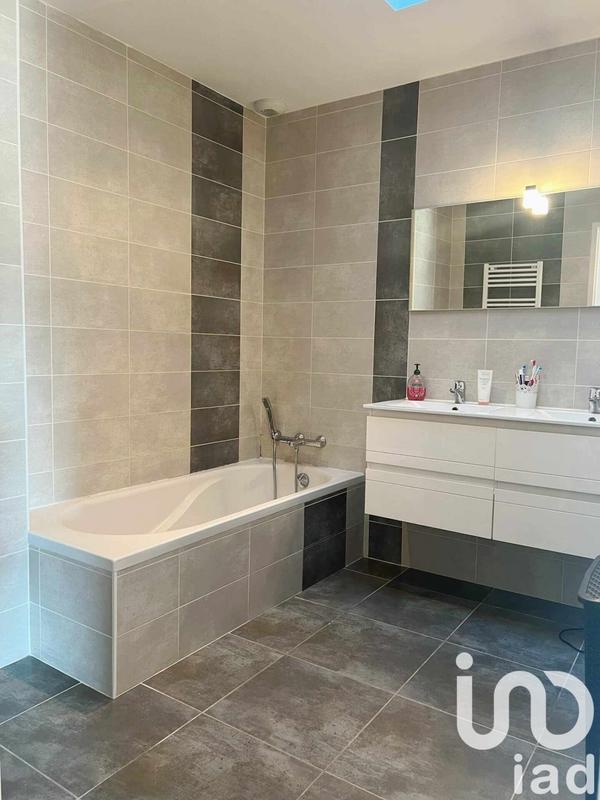 Maison - 145 m² - 6 pièces