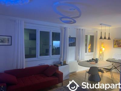 Chambre - 9 m² - 1 pièce