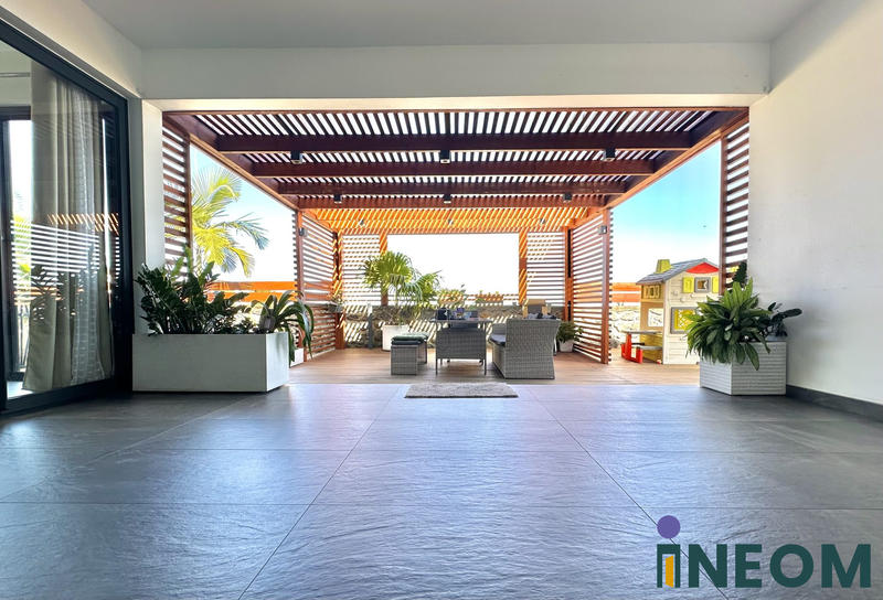 Villa - 250 m² - 8 pièces