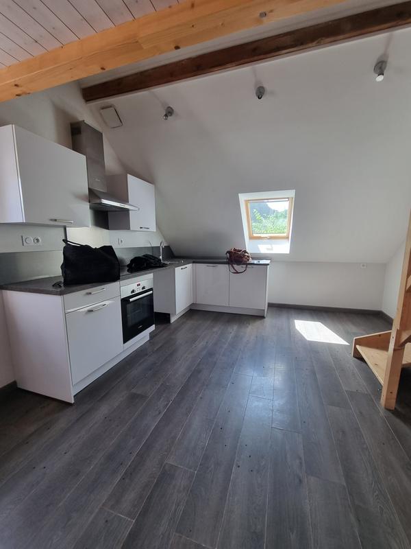 Maison - 260 m² - 10 pièces