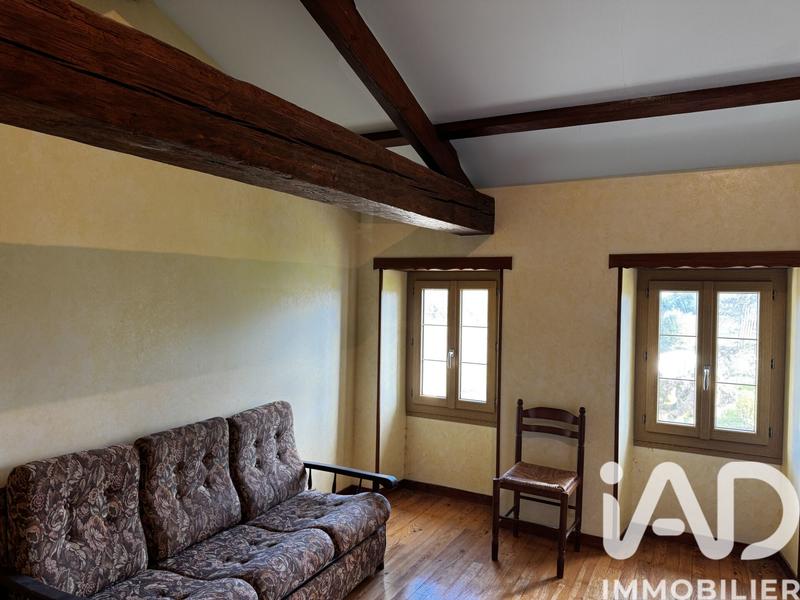 Maison - 306 m² - 9 pièces