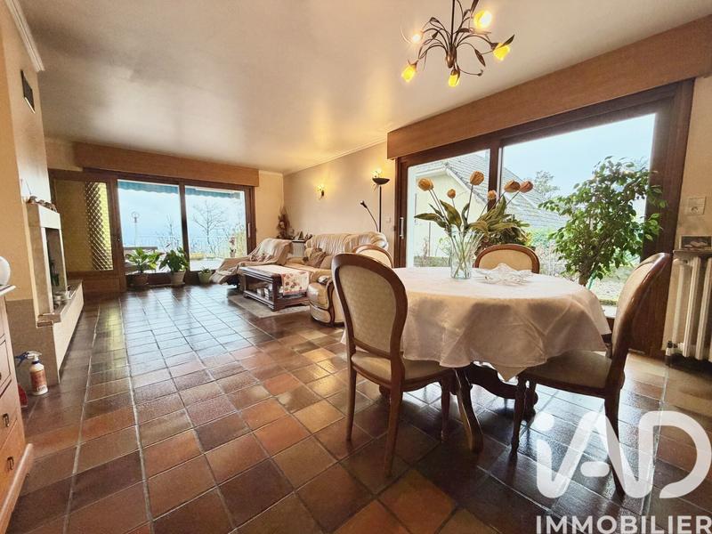 Maison - 149 m² - 8 pièces