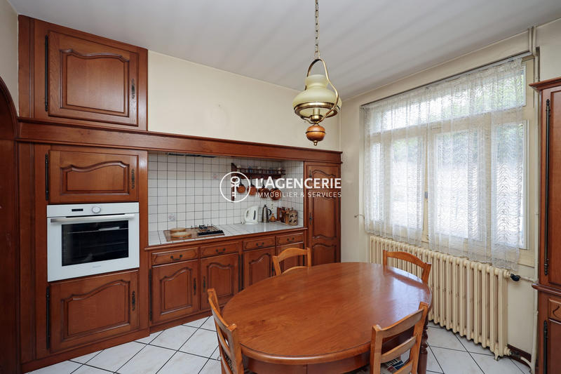 Maison traditionnelle - 104 m² - 4 pièces