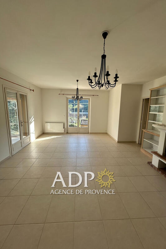 Maison - 99 m² - 3 pièces