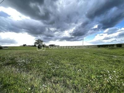 Terrain constructible - 1 240 m²