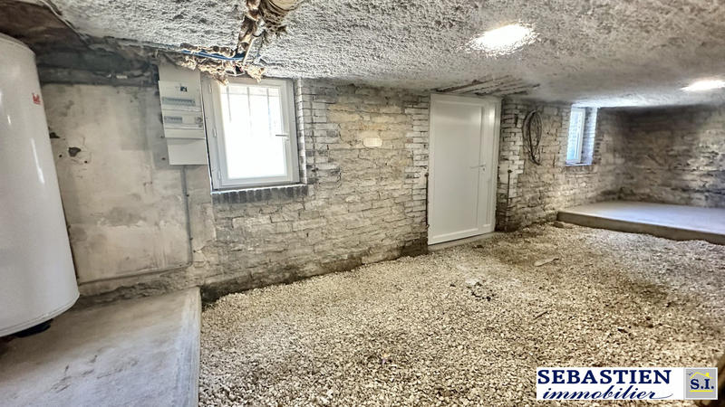 Maison - 122 m² - 8 pièces