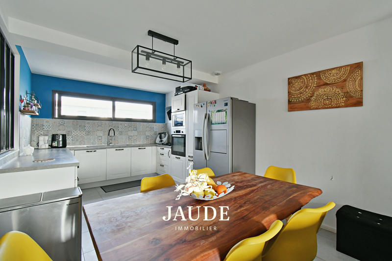 Maison - 121 m² - 5 pièces