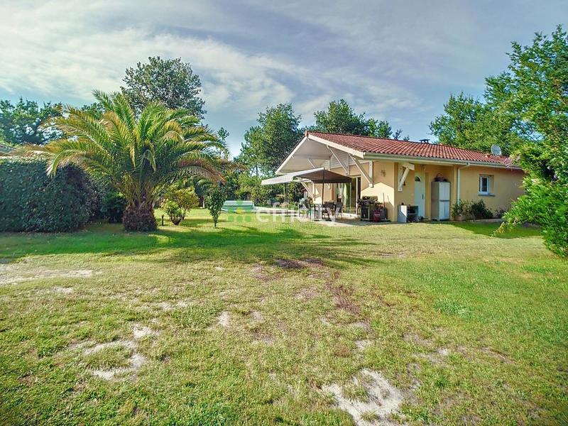 Maison - 332 m² - 24 pièces