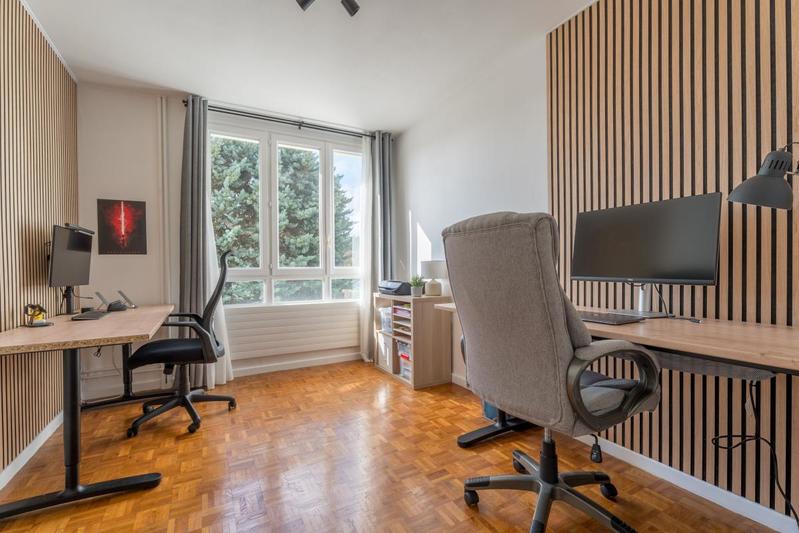 Appartement - 85 m² - 4 pièces